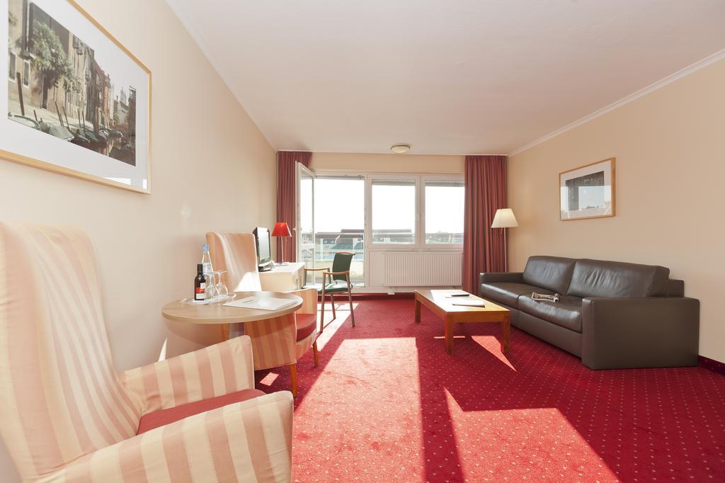 Michels Hanseatic Hotel ノルダーナイ 部屋 写真