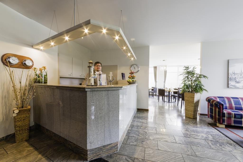 Michels Hanseatic Hotel ノルダーナイ エクステリア 写真
